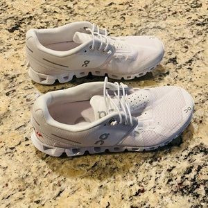 On Cloud Tennis Shoes